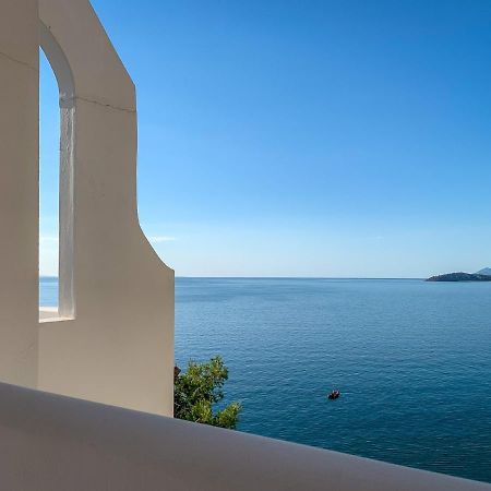 Muses Seaside Villas Parálion Ástros Eksteriør billede