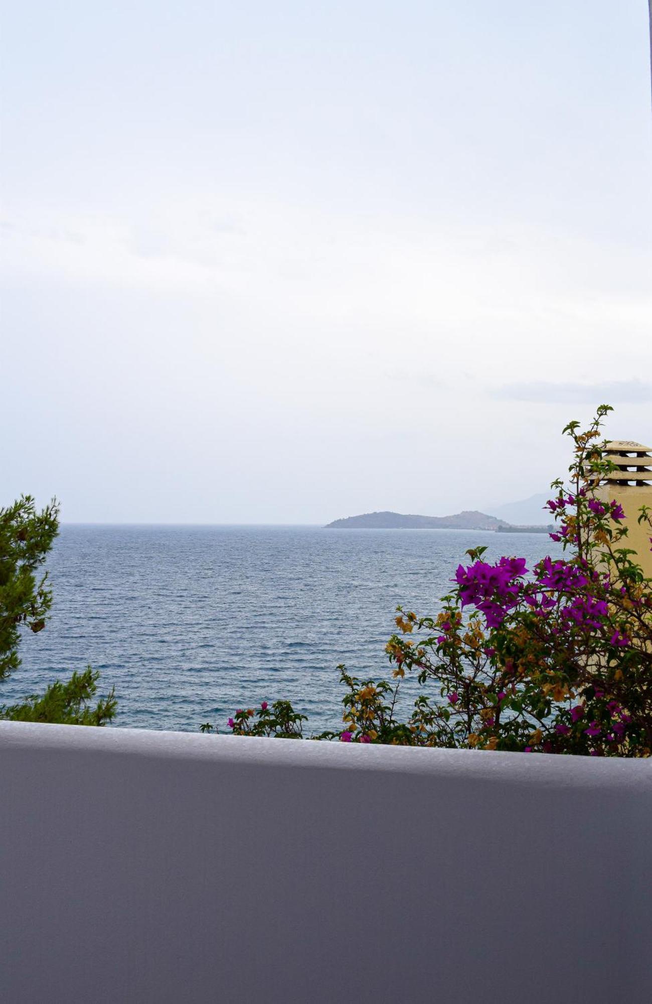 Muses Seaside Villas Parálion Ástros Eksteriør billede