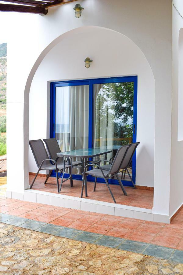 Muses Seaside Villas Parálion Ástros Eksteriør billede