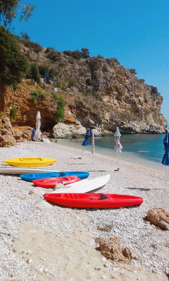 Muses Seaside Villas Parálion Ástros Eksteriør billede